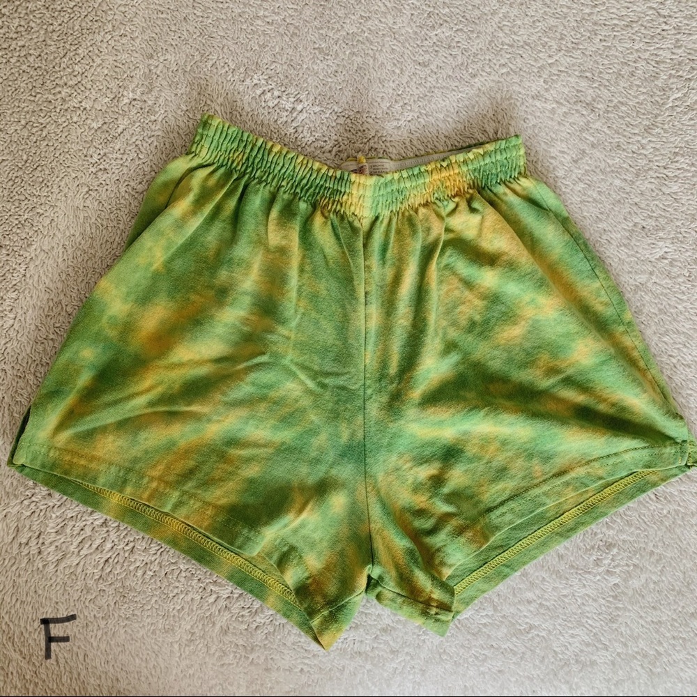 Tie dye lounge / athleisure shorts